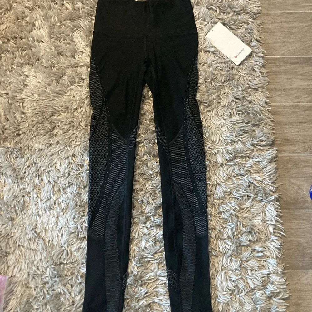 💕EUC! Lululemon leggings 4 - Picture 1 of 9